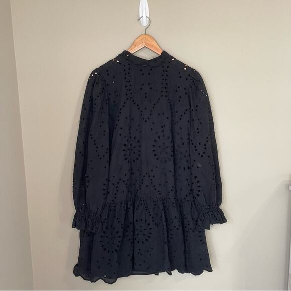 Eloquii Eyelet Easy Mini Dress in Black 14 - Picture 2 of 12